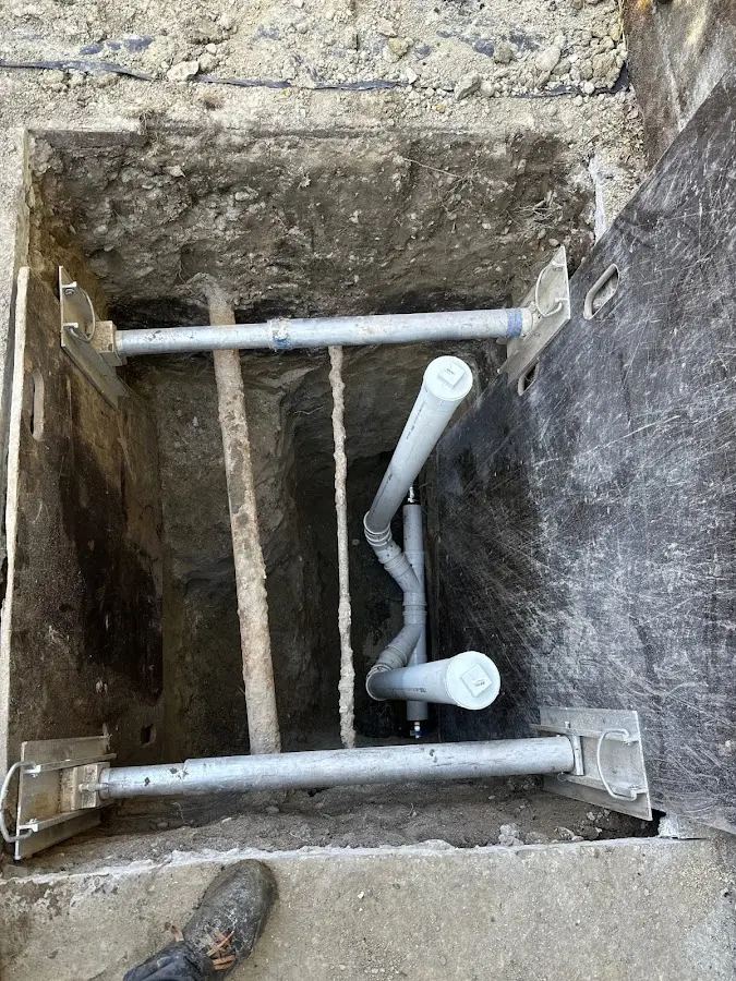 Experienced plumber completing Drain Cleaning work in Amarillo